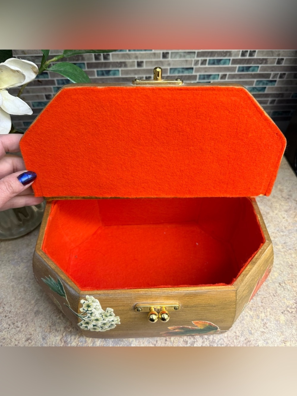 Vtg 1960s Wood Purse With floral and leaf decoupage - Picture 6 of 6